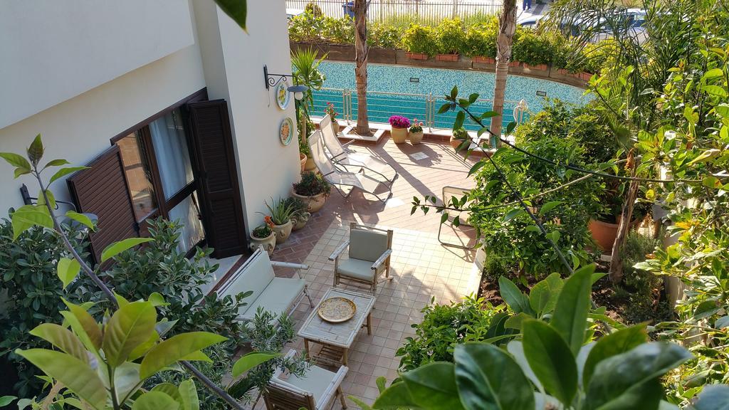 Villa Mose Apartment, Parking, Terrace Вилладжо-Мосе Экстерьер фото